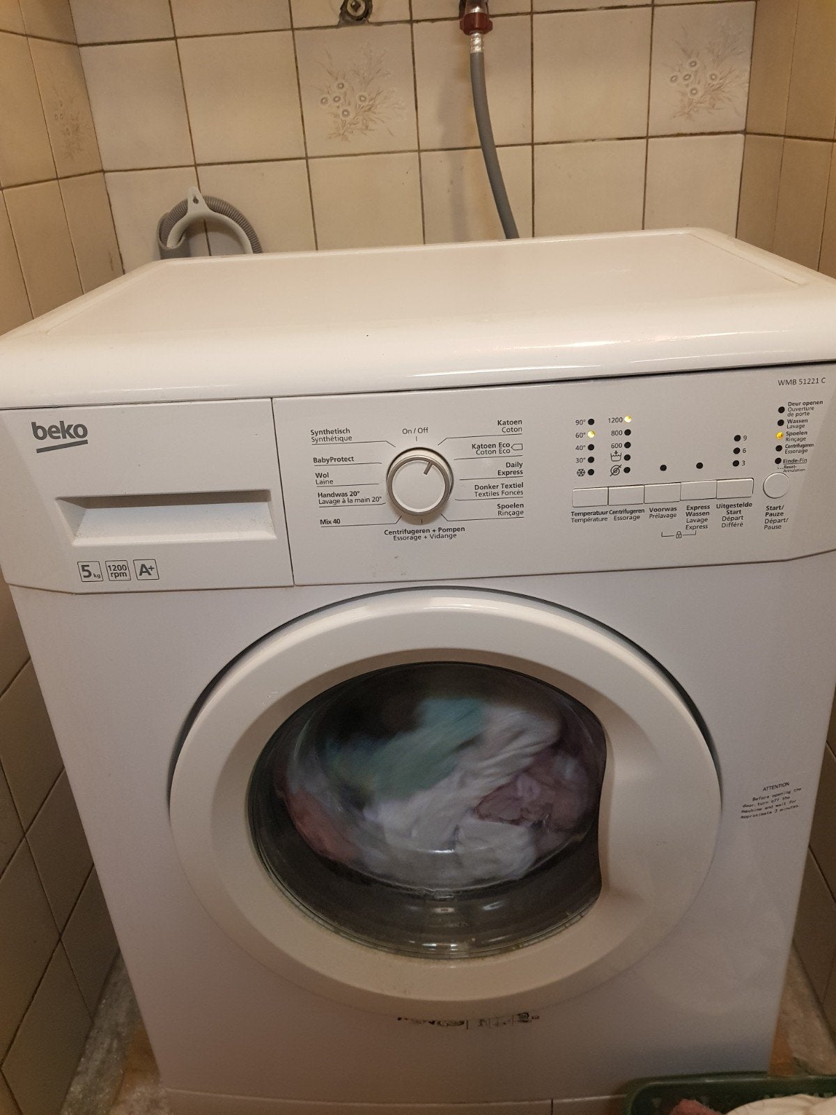 Beko wasmachine, MOET NU WEG!, Witgoed en Apparatuur, Wasmachines, Ophalen, 1200 tot 1600 toeren, Gebruikt, 4 tot 6 kg