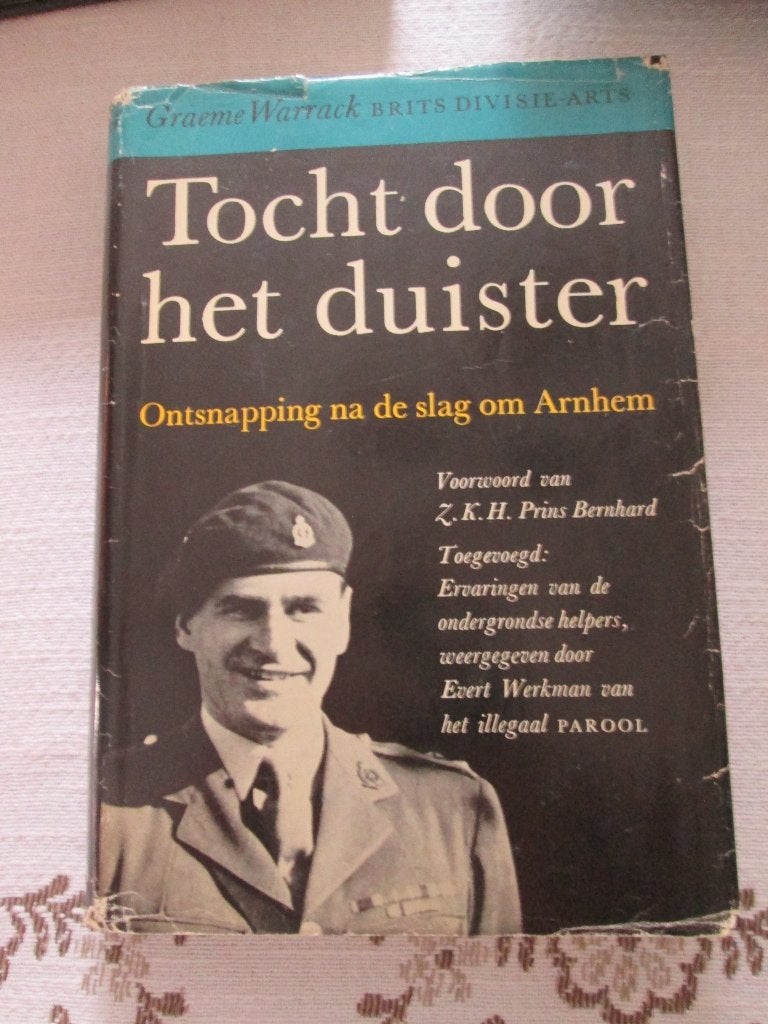Tocht door het duister Graeme Warrack Ontsnapping na Arnhem, Ophalen of Verzenden, Tweede Wereldoorlog, Zo goed als nieuw