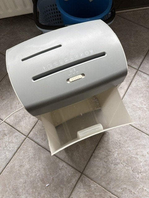 TEAB Quigg Papierversnipperaar, Ophalen of Verzenden, Zo goed als nieuw