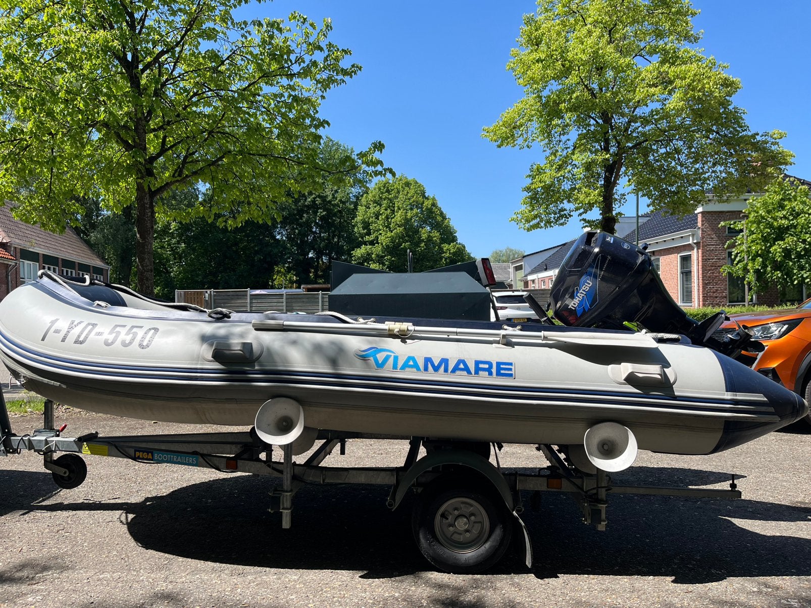 Rubberboot | 3,8m | 20 pk bbmotor | incl. trailer | Compleet, Watersport en Boten, Rubberboten, Ophalen, Aluminium, Buitenboordmotor