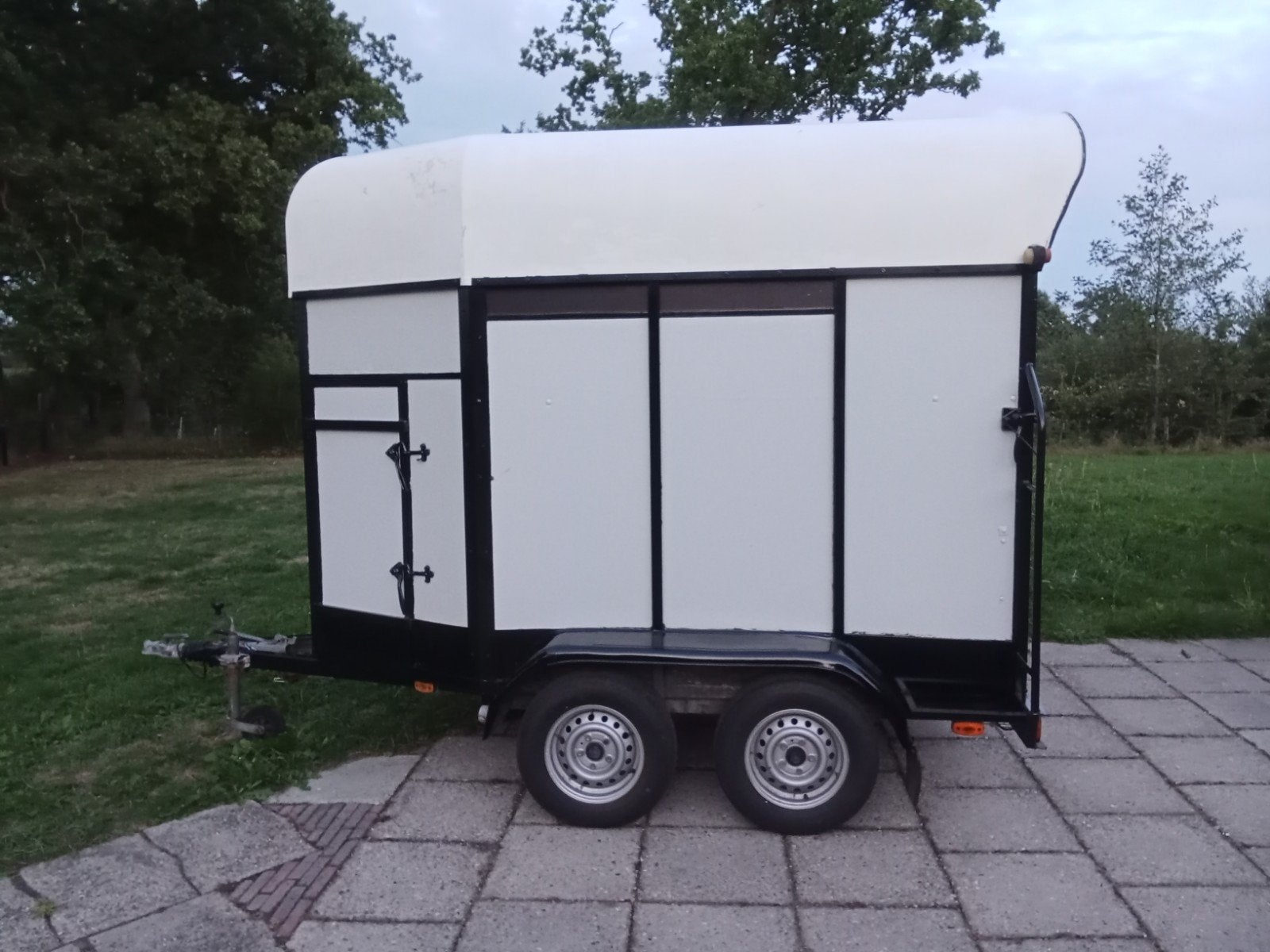 Lichte 1 1/2 paardentrailer te gebruiken  zonder E-rijbewijs, Ophalen, Zo goed als nieuw, Aluminium