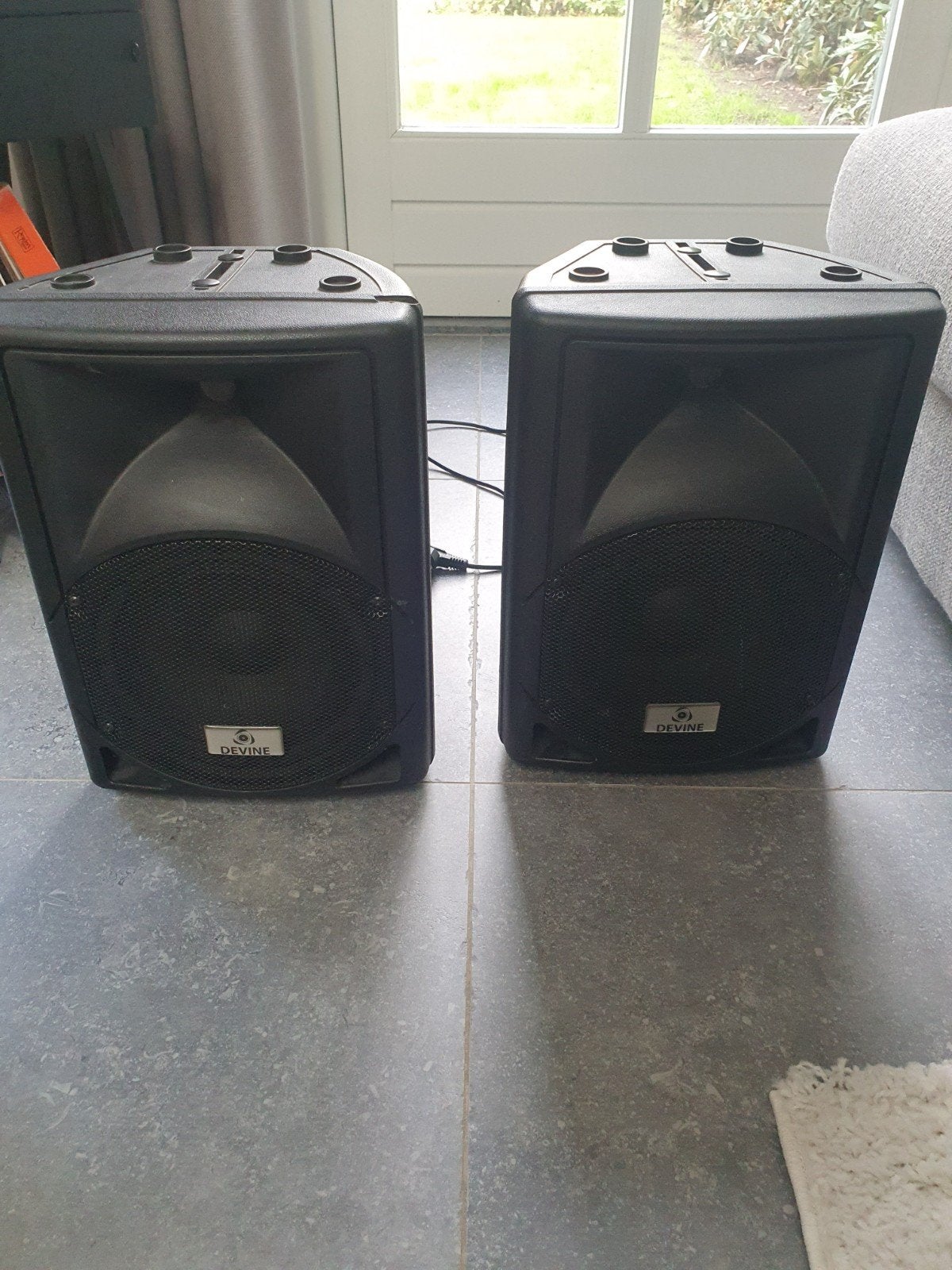 Devine Artis 8A actieve luidsprekers (set van 2), Audio, Tv en Foto, Gebruikt, Overige typen, 60 tot 120 watt, AUX-ingang