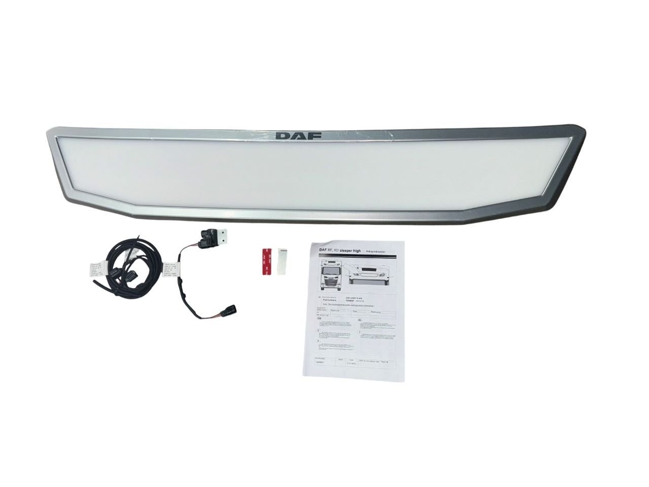 DAF XF XD XG VERLICHTINGSSCHERM RUIMTE (SH) LED PLAAT DAK 15, -, Verlichting, -, Nieuw