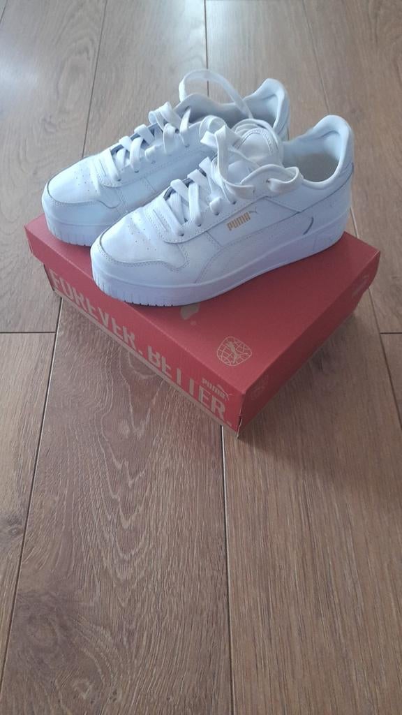 Mooie Puma sneakers, Ophalen of Verzenden, Zo goed als nieuw, Wit