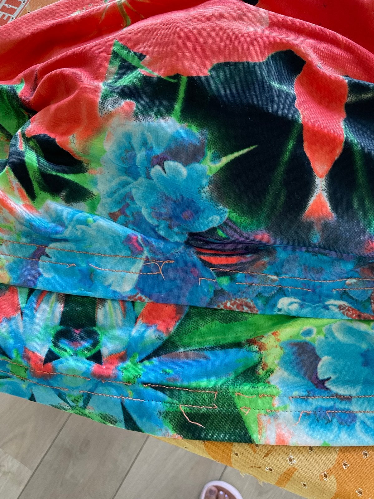 Zomerse maxi-jurk met bloemenprint, Maat 38/40 (M), Meerkleurig, Ophalen of Verzenden, Zo goed als nieuw