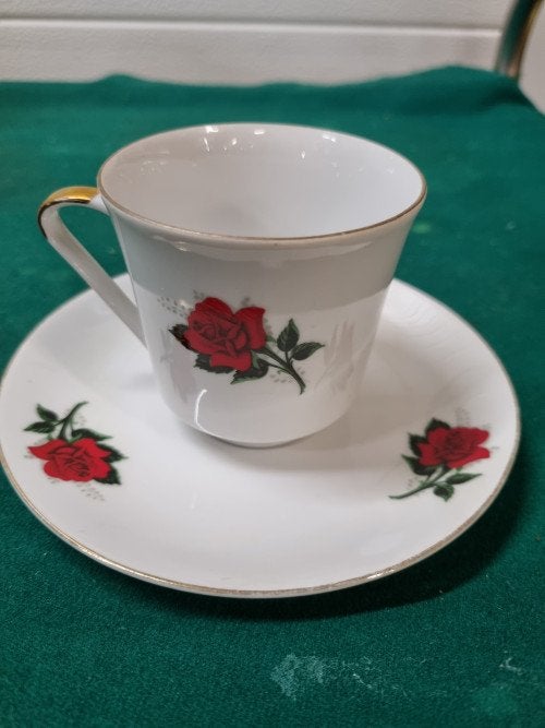 kop en schotel rode roos thischenreuth, Antiek en Kunst, Antiek | Servies los, Ophalen of Verzenden