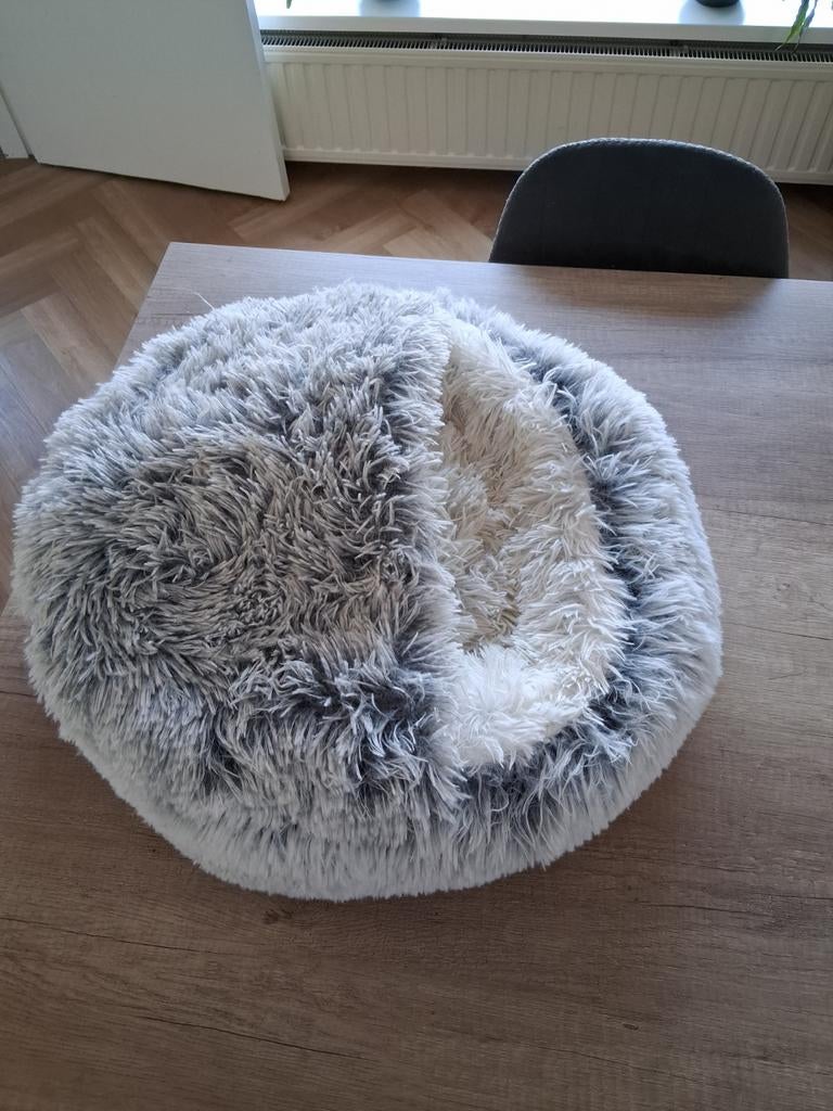 Katten/hondenmand, Ophalen of Verzenden, Zo goed als nieuw, Polyester