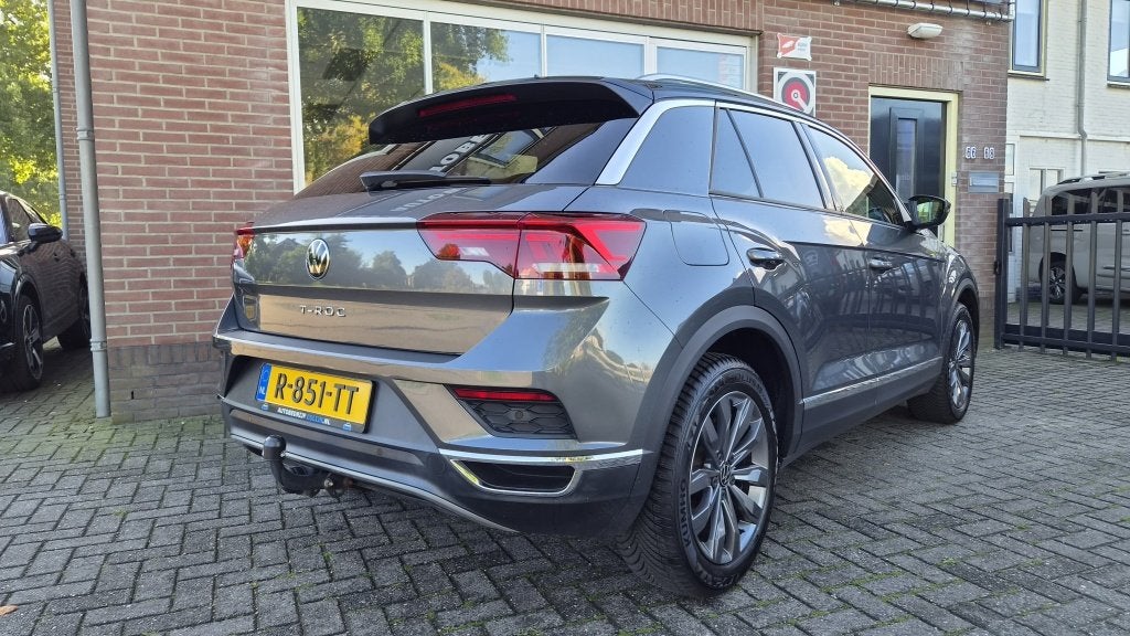 Volkswagen T-Roc 1.5 TSI Sport, Pano Automaat, BSM, Adpt, Vo, Auto's, Dealer onderhouden, 4 cilinders, 150 pk, Alcantara