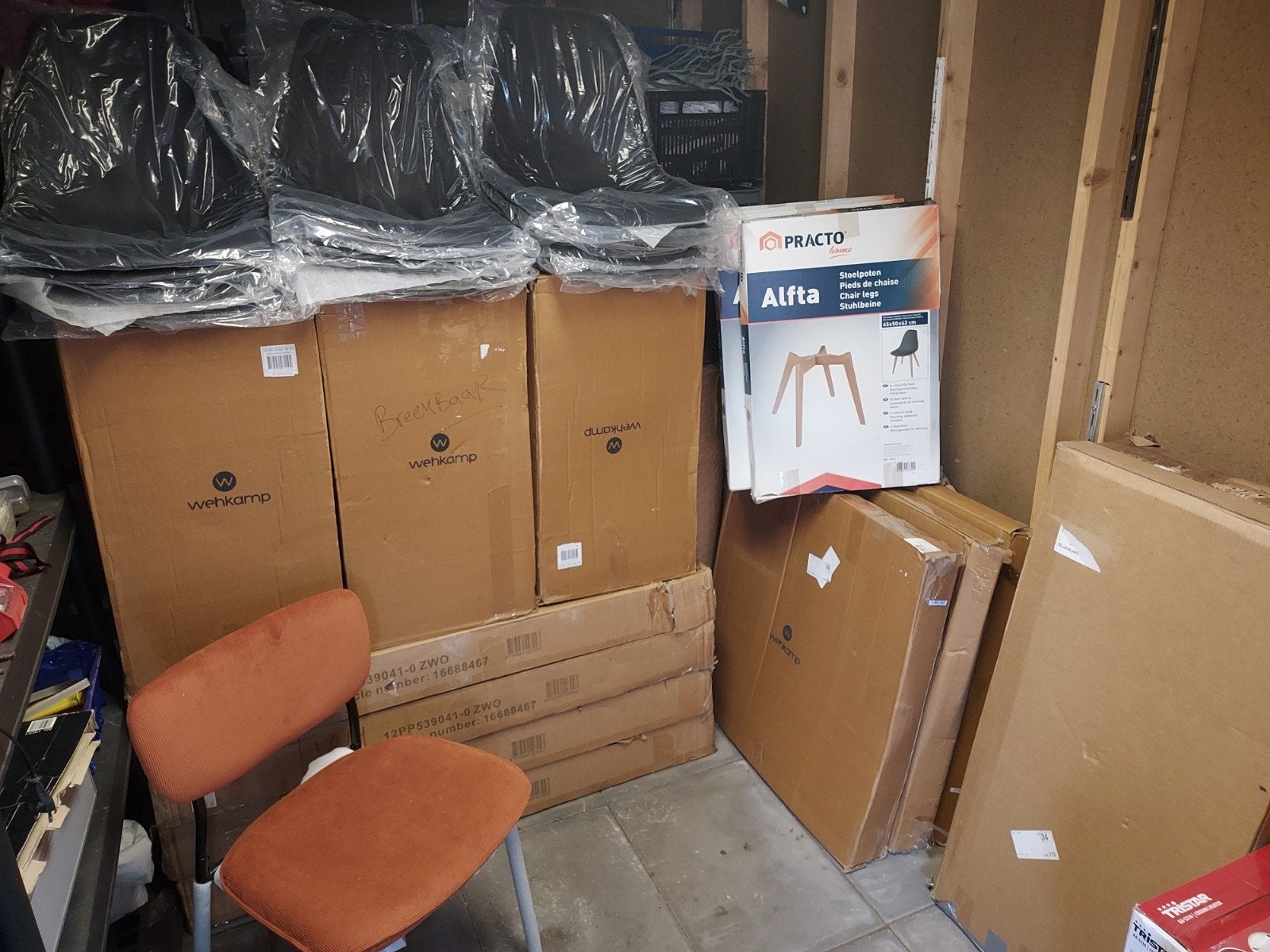 partij nieuwe klein meubels

waaronder...

kleine partij bij, Ophalen, Nieuw