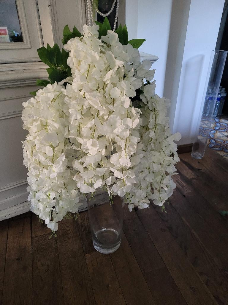 Wisteria takken wit per tak 3 bloemen prijs 3.50 p/tak, Belle Vieille Brocante, Nieuw, Ophalen of Verzenden, Jolandamonsieurs@gmail.com