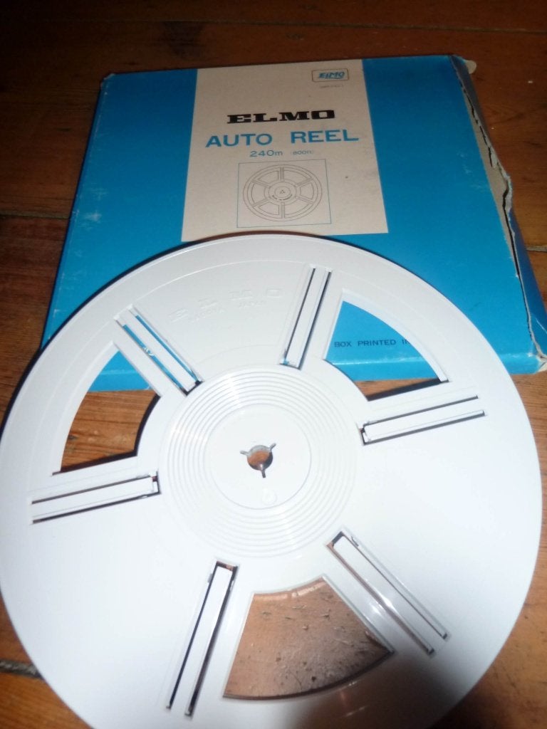 8mm film 1x ELMO 240mtr als nieuw - opwikkelspoel GS-1200 -, Ophalen of Verzenden, 8mm film