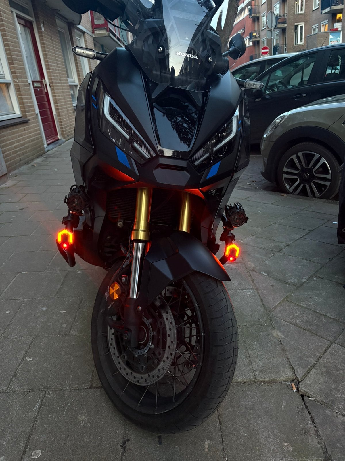 Honda X-ADV 750 frame NL, Ophalen