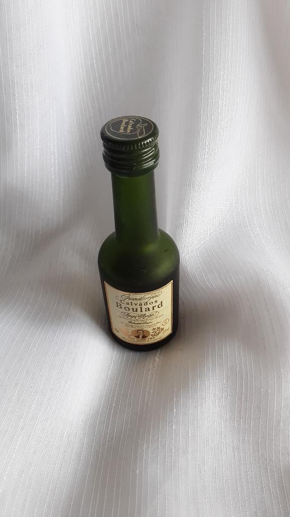 CALVADOS BOULARD klein, fles, miniatuur (nr. 15), Verzamelen, Ophalen of Verzenden, Nieuw, Gebruiksvoorwerp