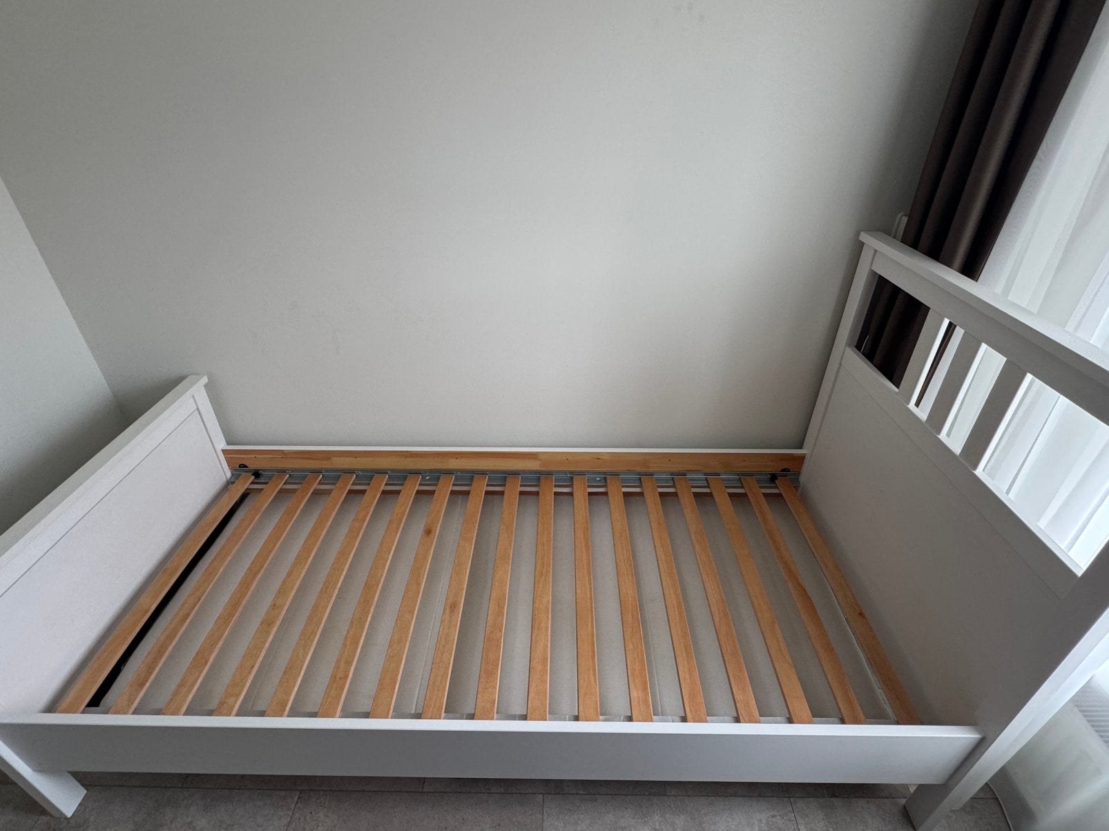 Ikea bed inclusief matras zo goed als nieuw!, Ophalen, 90 cm, Eenpersoons, Wit