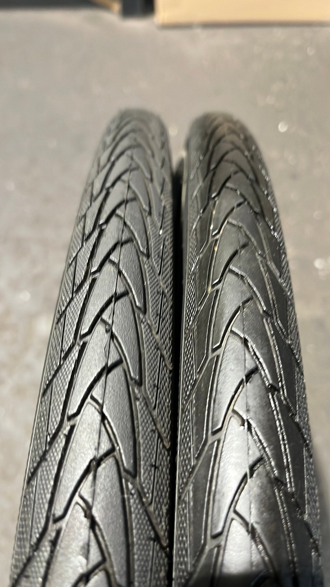 2x Schwalbe Marathon Plus 28x1 1/2 700x38B In Nette Staat!, Ophalen of Verzenden, Zo goed als nieuw, Band, Rubber