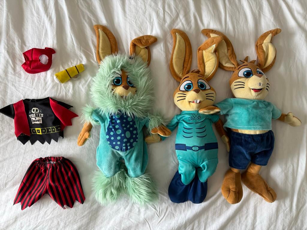 3 Koos Konijn Knuffels met diverse outfits, Kinderen en Baby's, Speelgoed | Knuffels en Pluche, Zo goed als nieuw, Konijn, Overige karakters