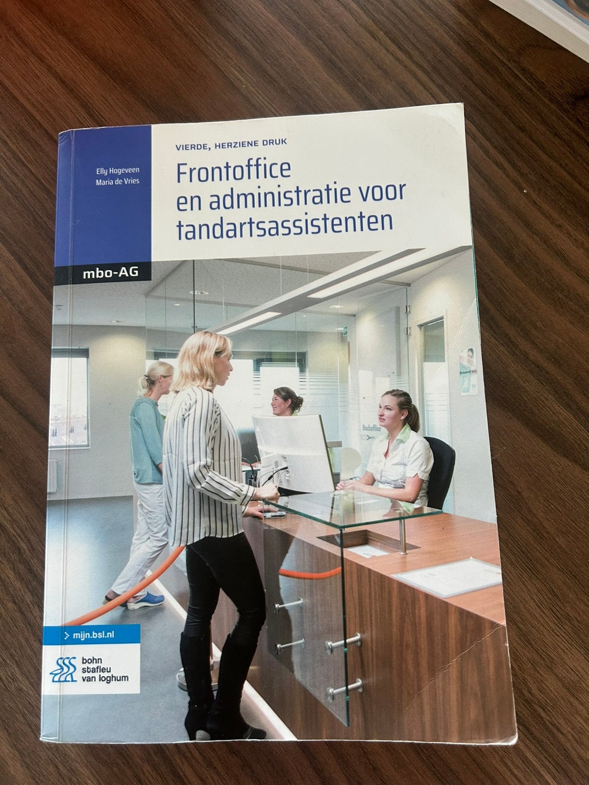 Frontoffice en administratie voor tandartsassistenten, Maria de Vries; Elly Hogeveen, Sociale wetenschap, Ophalen of Verzenden