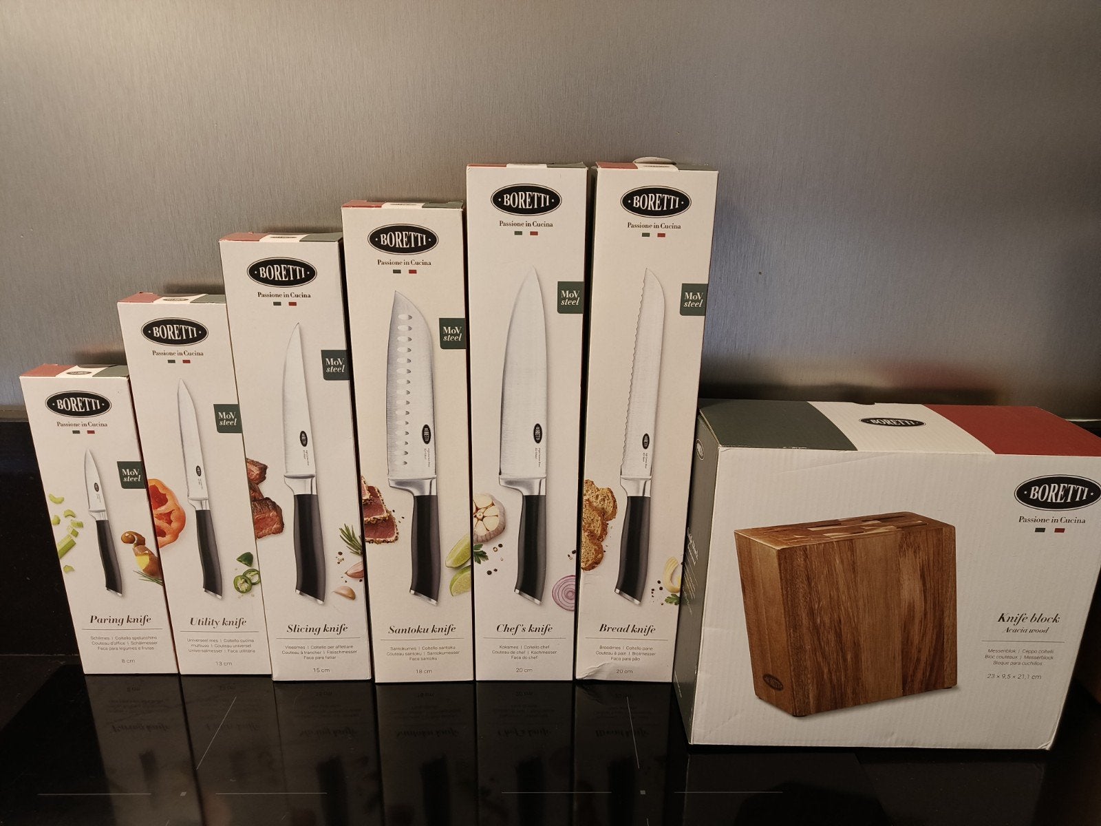 Boretti Messenset 7-delig (6 messen + blok) - Nieuw in doos, Huis en Inrichting, Keuken | Bestek, Los bestek, Nieuw, Ophalen of Verzenden