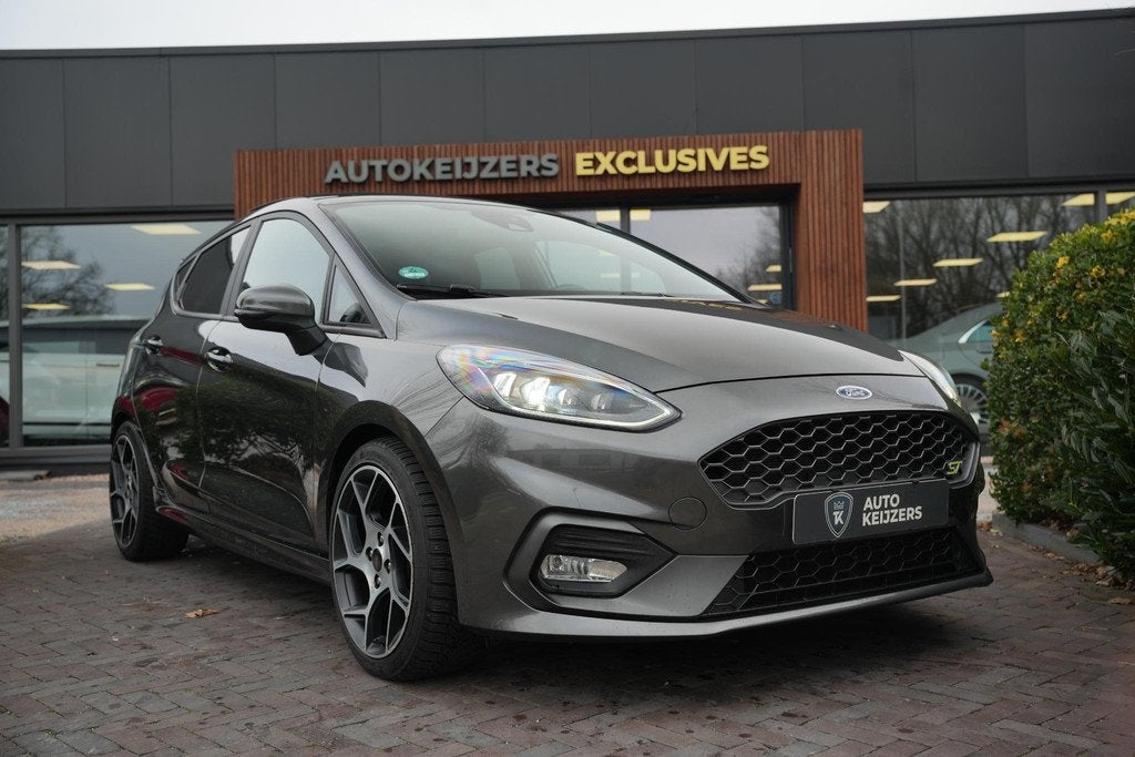 Ford Fiesta 1.5 EcoBoost ST-3 Panoramadak Cruise Recaro LED, Auto's, Voorwielaandrijving, Euro 6, Automatische klimaatregeling