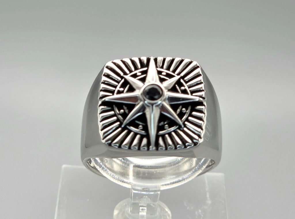 Zilveren heren zegelring met ster en zirkonia. 2026/537, Heer, Nieuw, Ophalen of Verzenden, .