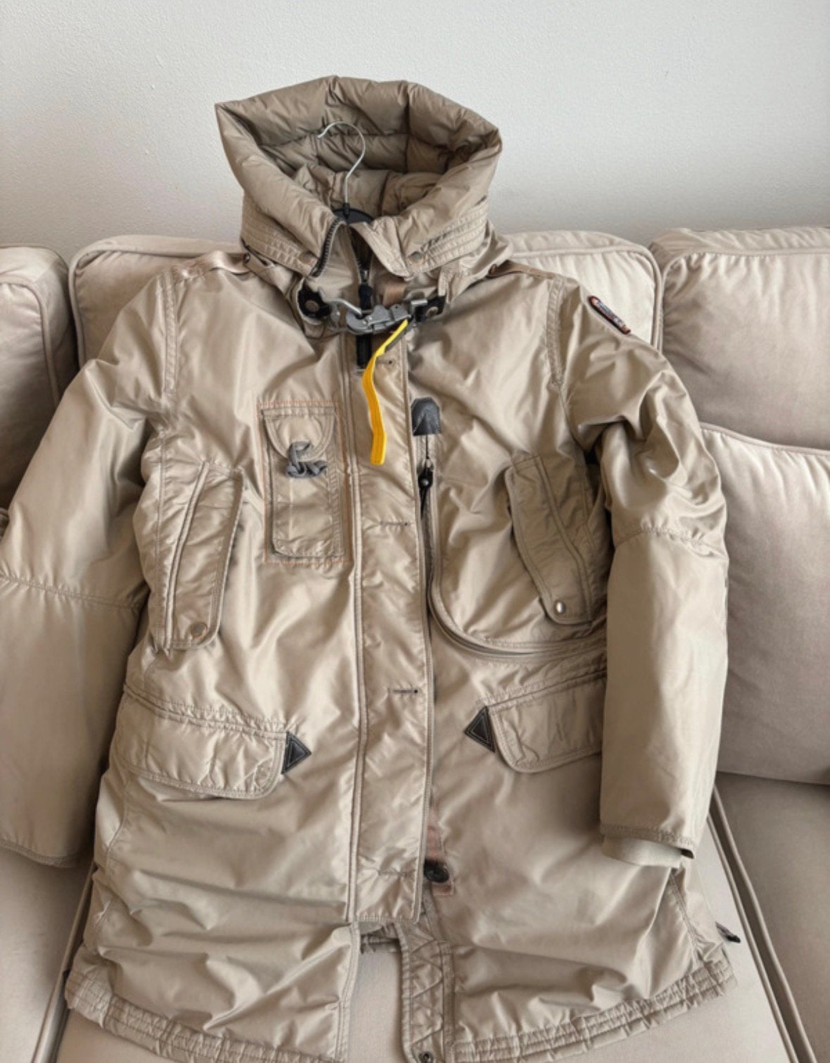 Parajumpers Jas - Maat L - Zo goed als nieuw, Ophalen of Verzenden, Gedragen, Maat 42/44 (L), Beige