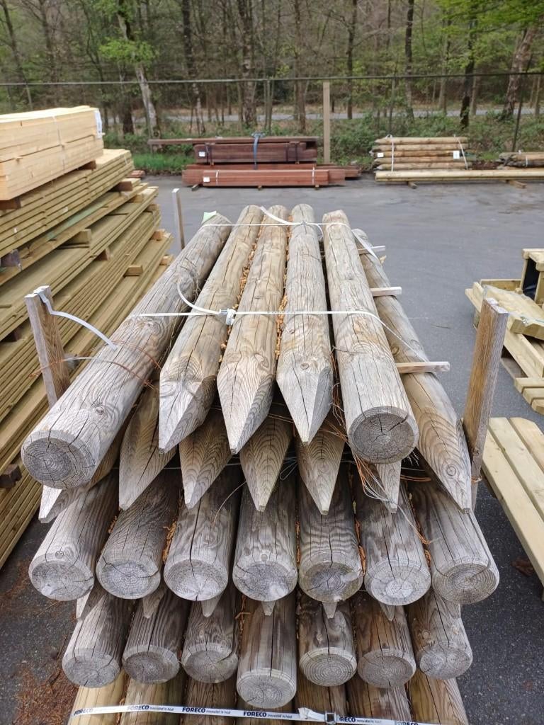 palen 225cm kop 14, gefreesd, gepunt en gekruind nr. 705, Ophalen, Nieuw, 180 tot 250 cm, Palen