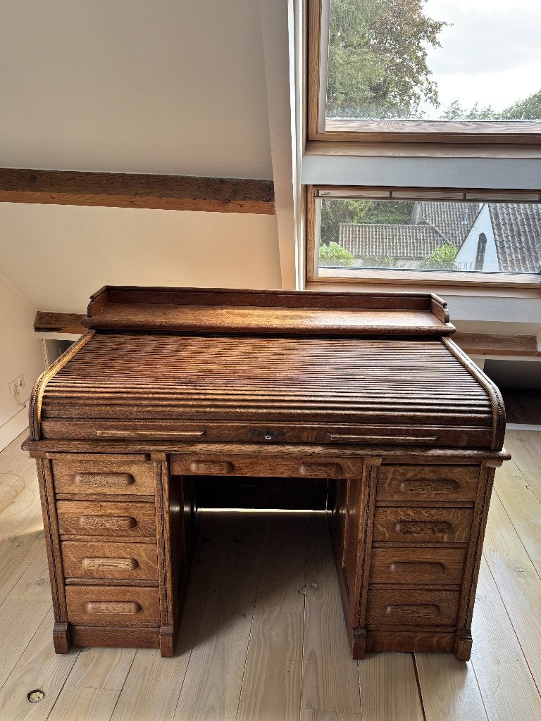 Klassiek eiken rolluikbureau, Ophalen, Gebruikt