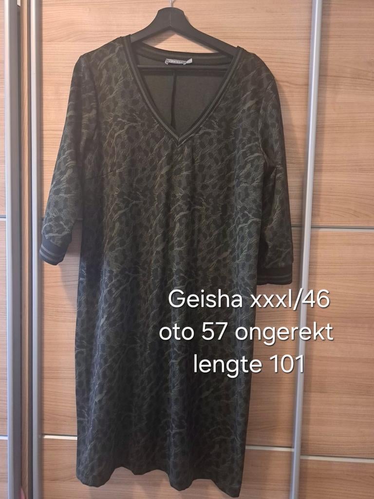 Mooie geisha jurk xxxl panterprint groen, Kleding | Dames, Jurken, Geisha, Maat 46/48 (XL) of groter, Ophalen of Verzenden, Zo goed als nieuw