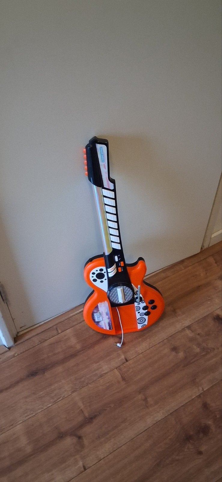 Speelgoedgitaar - Oranje met geluidseffecten