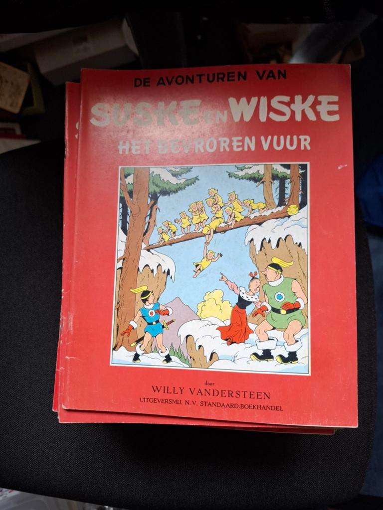 Suske en Wiske - 36 Verschillende 2 Kleuren Druk (IGS), Meerdere stripboeken, Ophalen of Verzenden, Gelezen, Willy Vandersteen