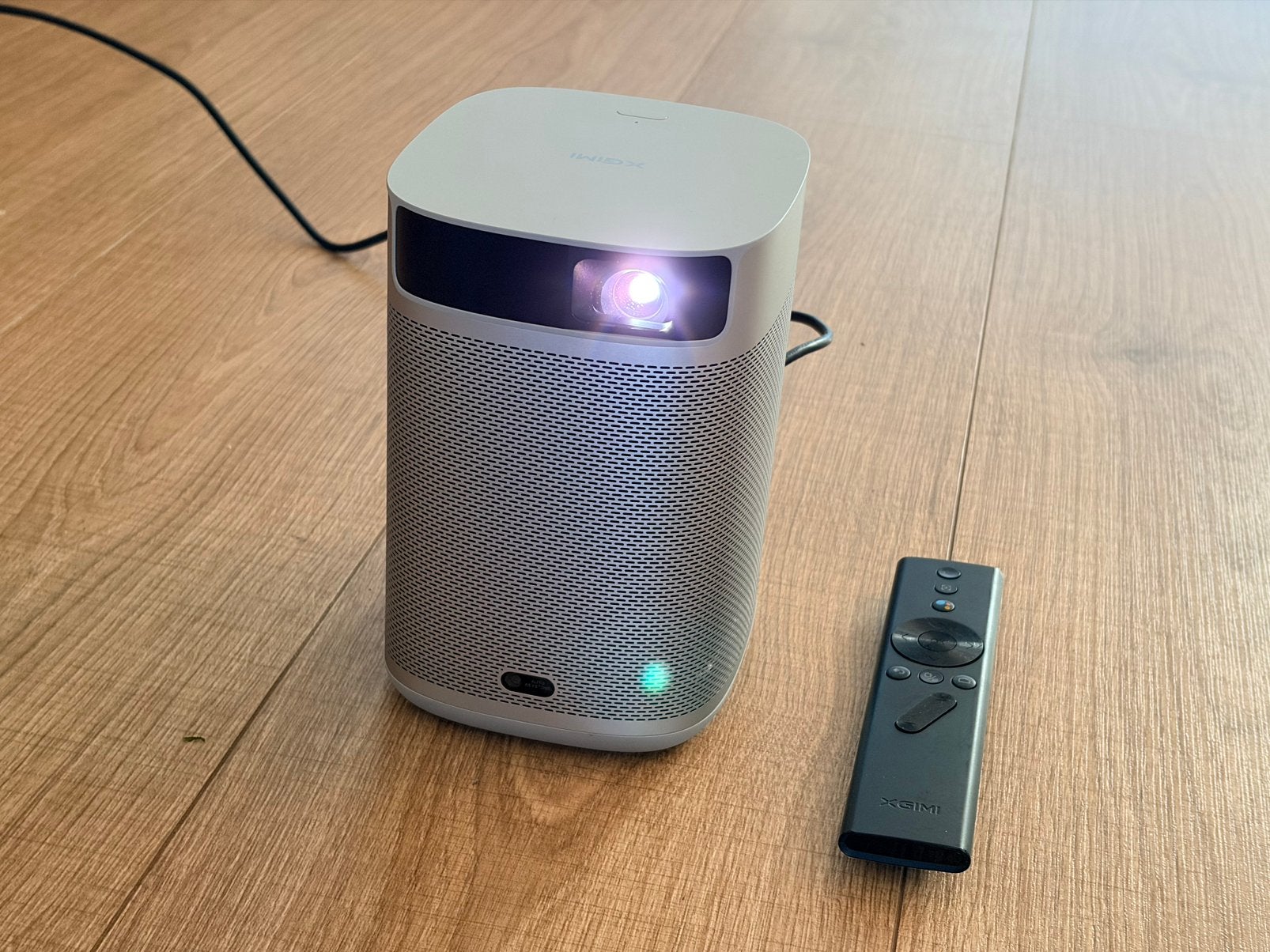 XGIMI MoGo 2 – Smart portable beamer met Android TV, HDR10, Xgimi, LED, Ophalen of Verzenden, Zo goed als nieuw