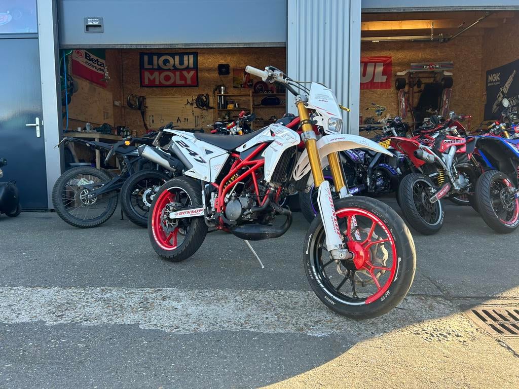 Suzuki Valenti 50 N01, Ophalen of Verzenden, Zo goed als nieuw