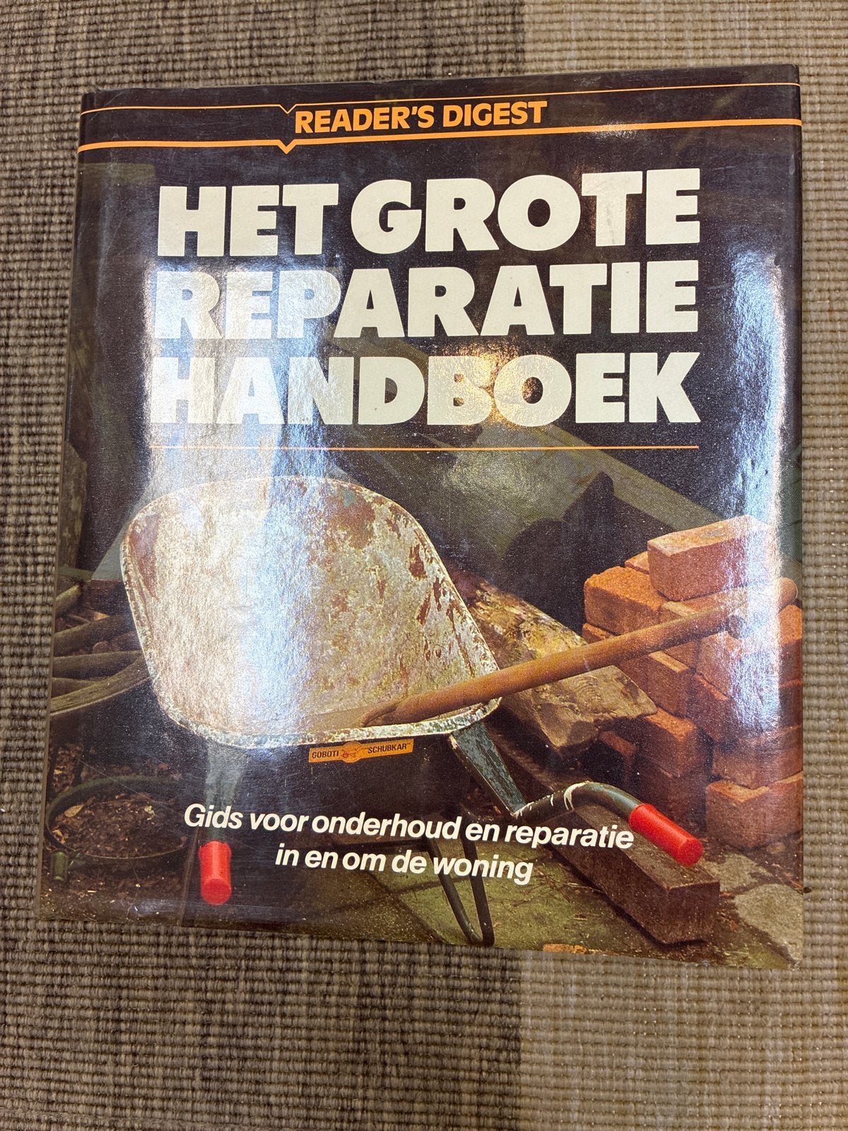 Reader's Digest Het Grote Reparatie Handboek, Ophalen of Verzenden, Gelezen, Overige onderwerpen