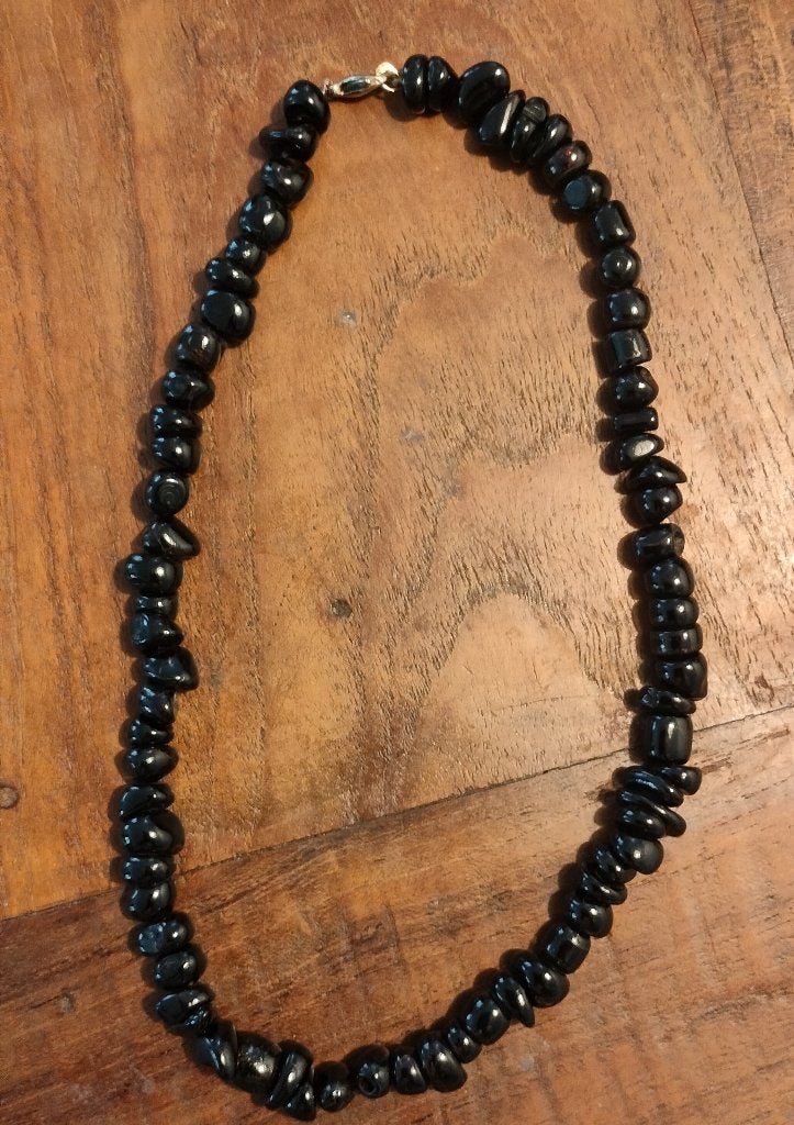 Vintage armband en ketting van zwart koraal, nooit gedragen, Ophalen of Verzenden, Nieuw, Zwart, Overige materialen
