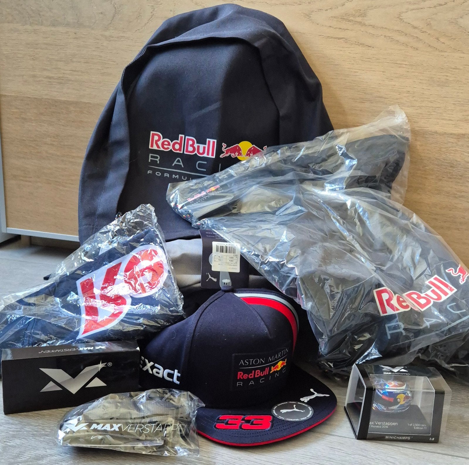 Max Verstappen Red Bull Racing F1 Fanpakket, Verzamelen, Ophalen of Verzenden, Nieuw, Formule 1