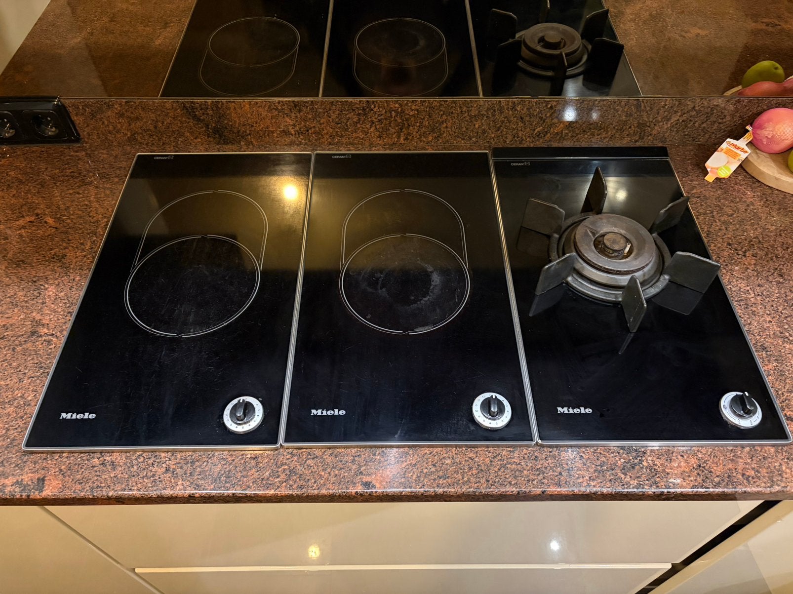 Miele elektrische kookplaat KM 412, Ophalen, Gebruikt, Keramisch, 4 kookzones
