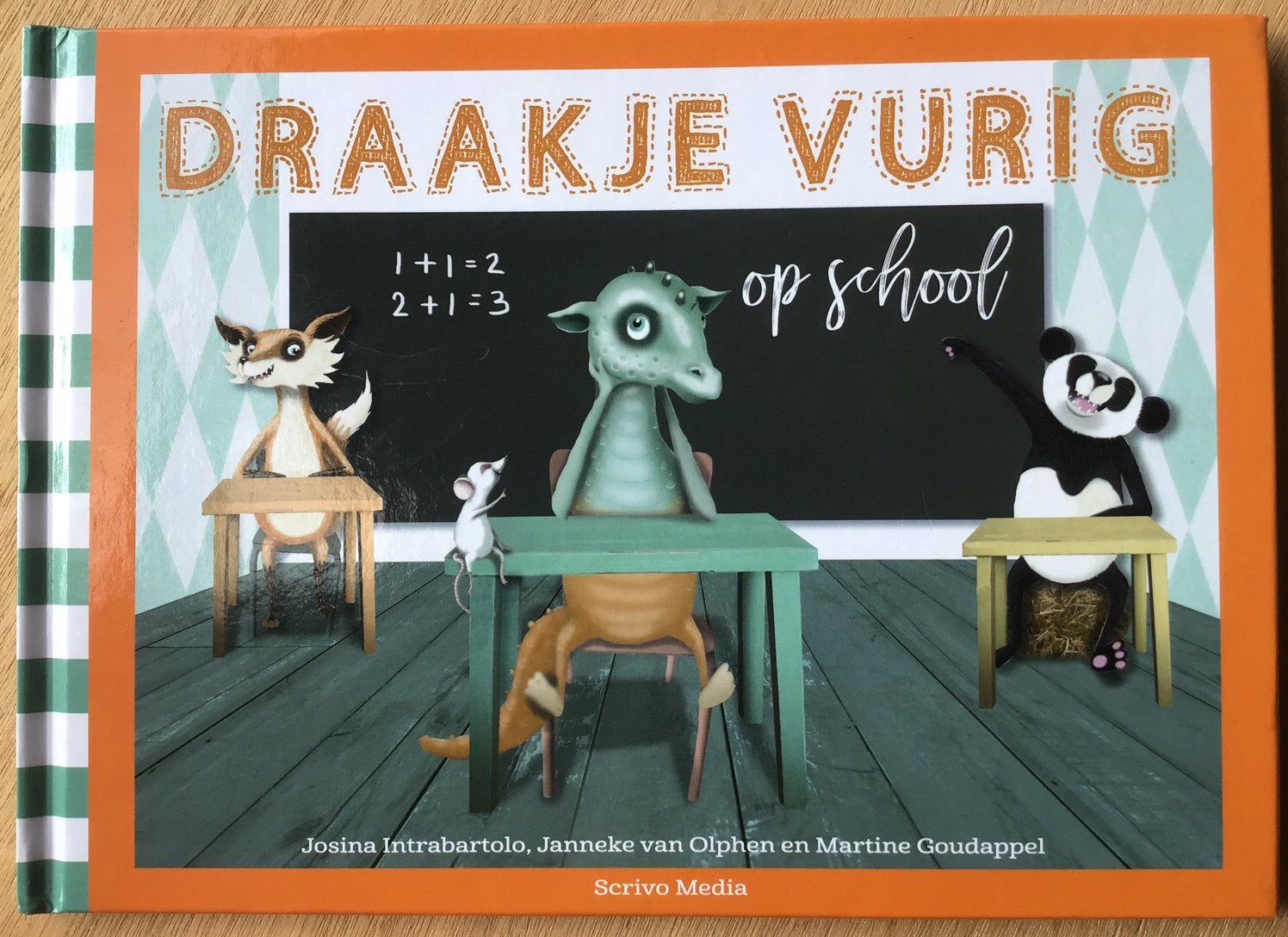 Draakje Vurig op school - Josina Intrabartolo - ZGAN, Fictie algemeen, Josina Intrabartolo, Ophalen of Verzenden, Zo goed als nieuw