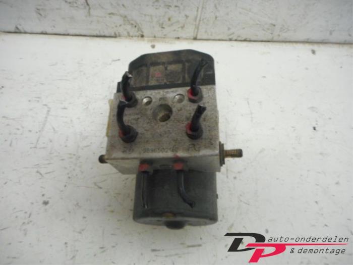 ABS Pomp van een Peugeot 306, Gebruikt, -, -, Ophalen of Verzenden