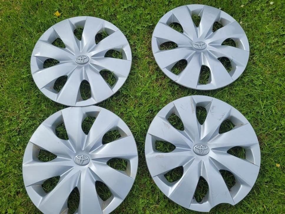 Toyota 15 inch wieldoppen., Auto diversen, Wieldoppen, Ophalen