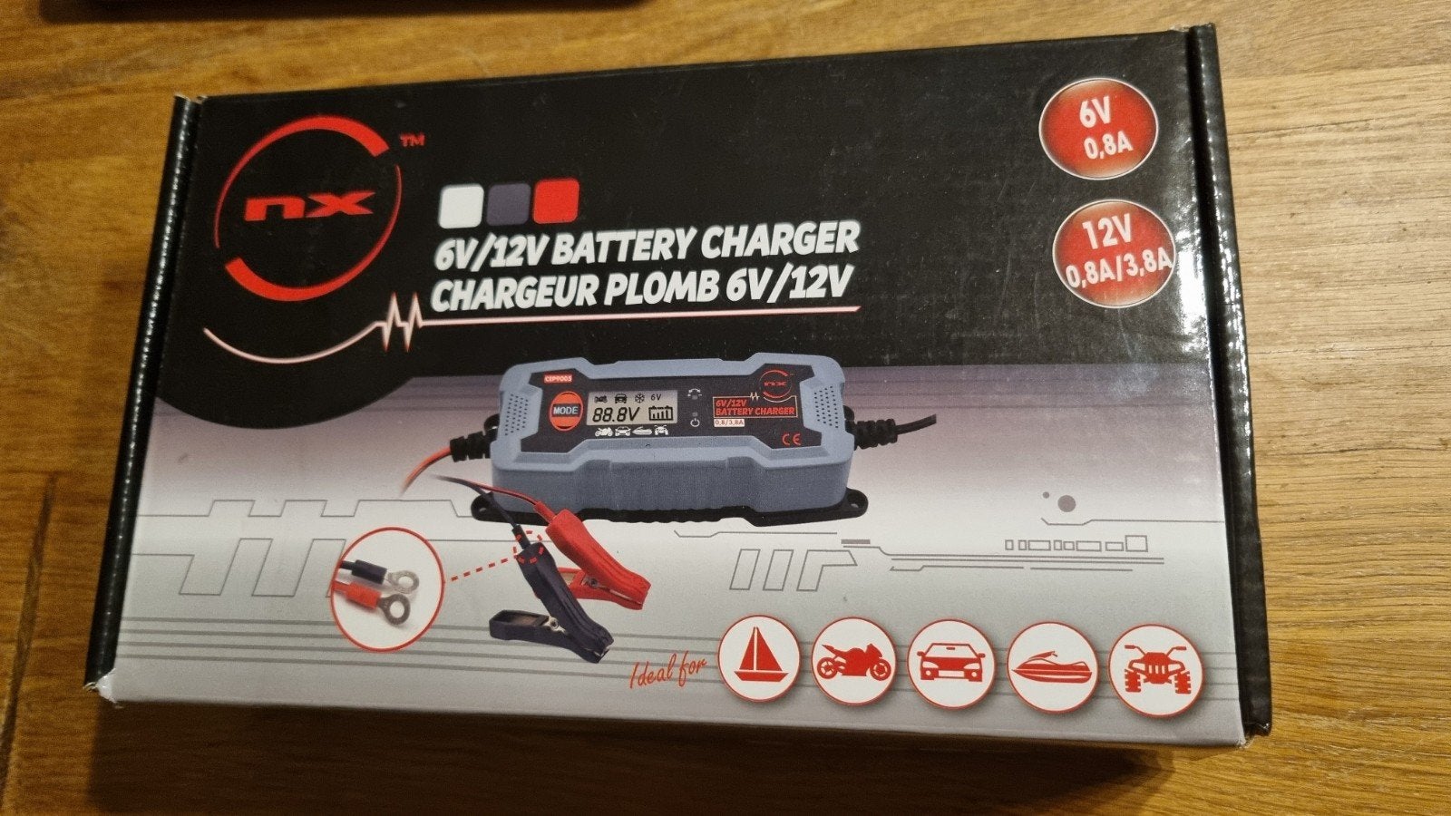 6V/12V Acculader voor Auto en Motor, Ophalen of Verzenden, Gebruikt, Universele onderdelen