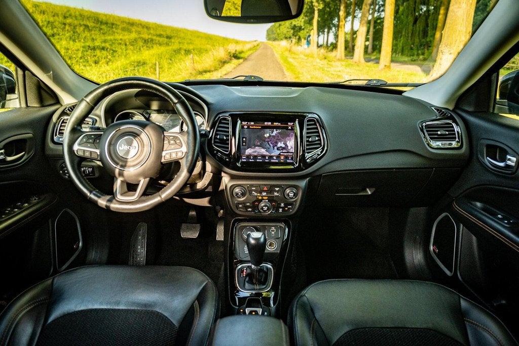 Jeep Compass 1.4 MultiAir Limited 4x4 |Leder|Trekhaak|Camera, Auto's, Jeep, Automaat, 450 kg, Euro 6, 4 cilinders