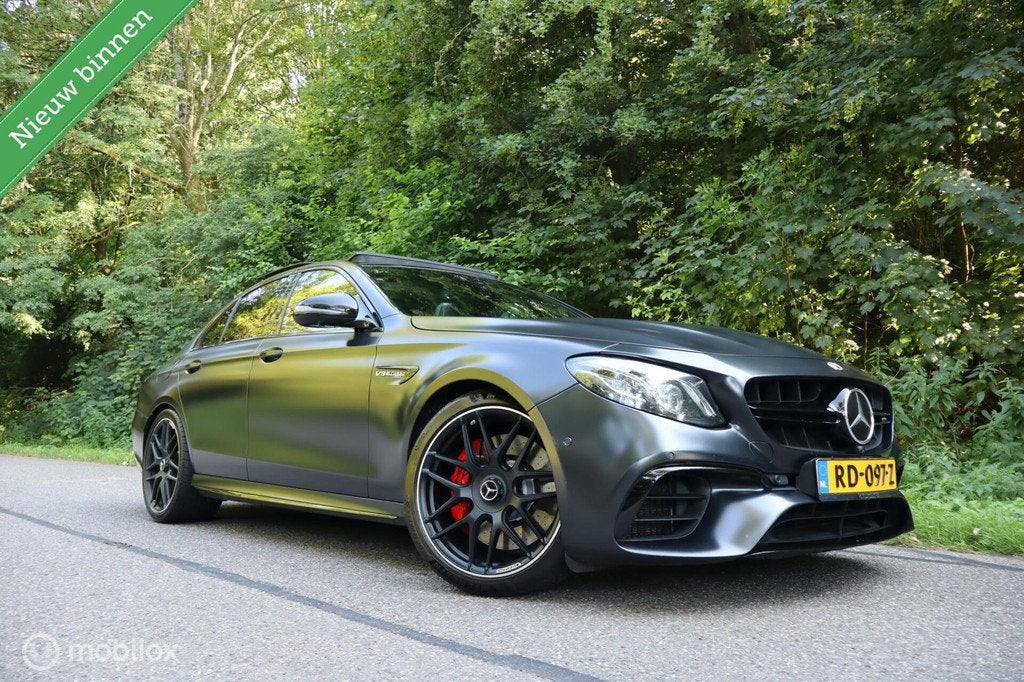 Mercedes E-klasse AMG 63 S 4MATIC+ | PANO | HUD | BUR |613PK, Auto's, Mercedes-Benz, Automaat, Gebruikt, Zwart, 612 pk