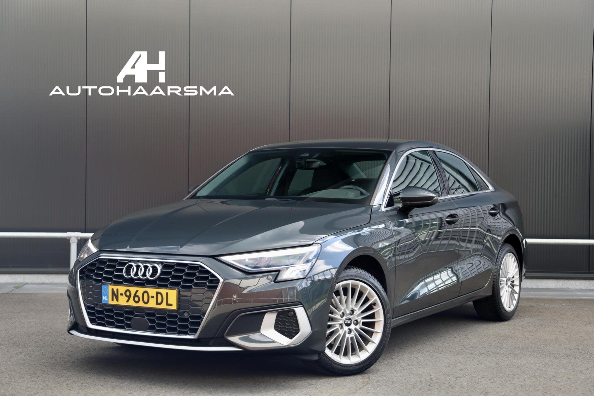 Audi A3 Limousine 30 TFSI 110pk S-Tronic Advanced edition Sp, Stof, Gebruikt, Origineel Nederlands, Bedrijf