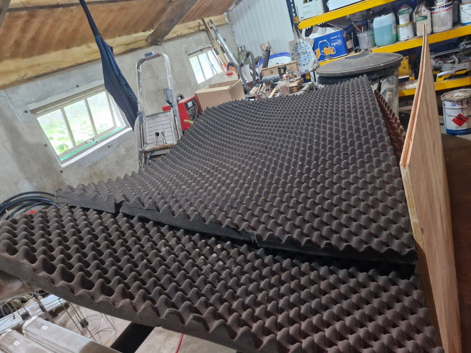 Geluidsisolatieplaten - Noppenschuim en vlakke platen, Ophalen, Overige materialen, 4 tot 8 cm, Gebruikt