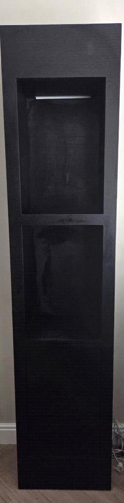 Kast (met eventueel bijpassende tafeltje), Huis en Inrichting, Kasten | Boekenkasten, 200 cm of meer, Zo goed als nieuw, 25 tot 50 cm