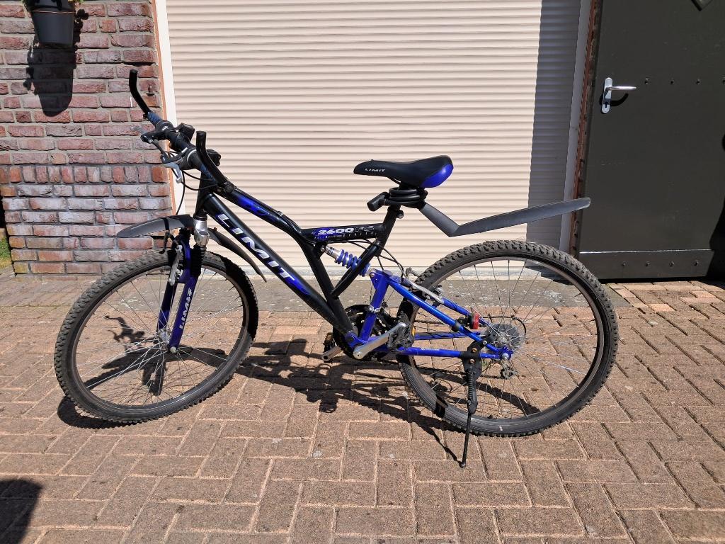 Mountainbike merk Limit, Fietsen en Brommers, Gebruikt, Velgrem, 45 tot 49 cm, Dames