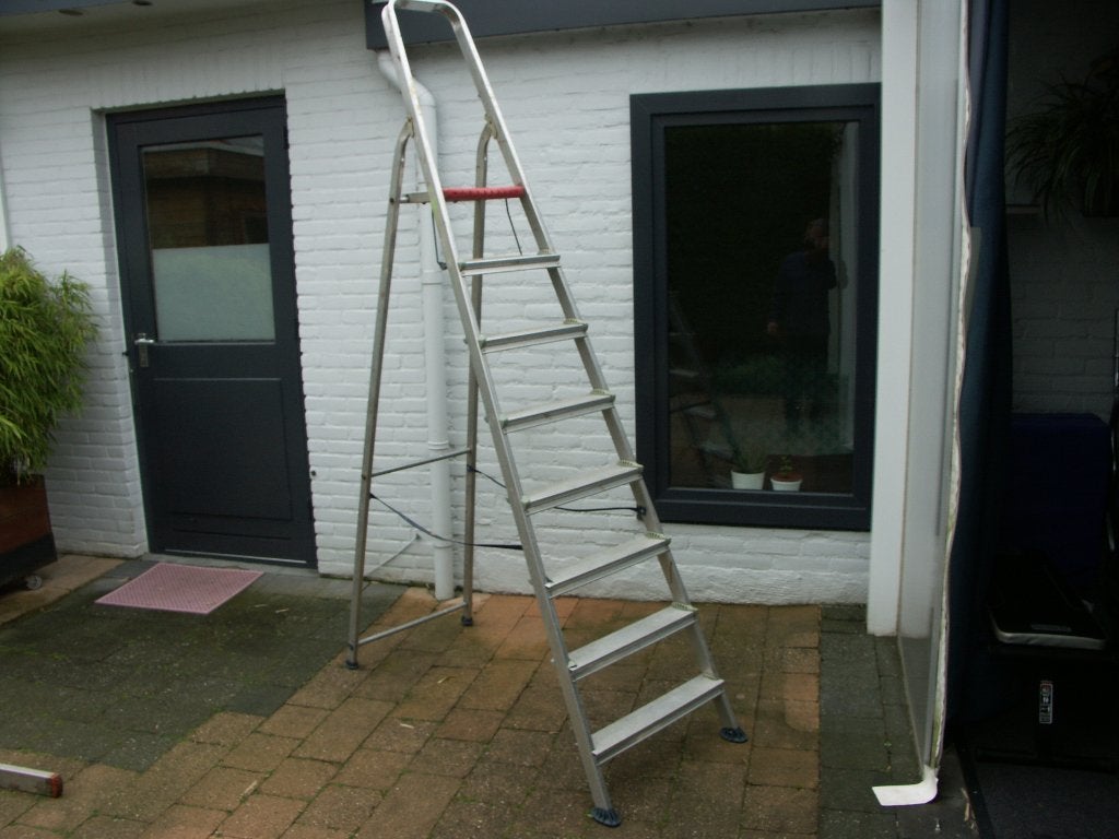Altrex Trapladder 8 treden, Doe-het-zelf en Verbouw, Ladders en Trappen, Ophalen, Gebruikt, Trap, Opvouwbaar of Inschuifbaar