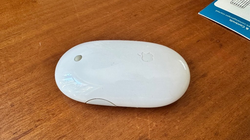 Apple Wireless Mighty Mouse - Draadloos met scroll ball, Computers en Software, Muizen, Muis, Gebruikt, Ophalen of Verzenden, Draadloos