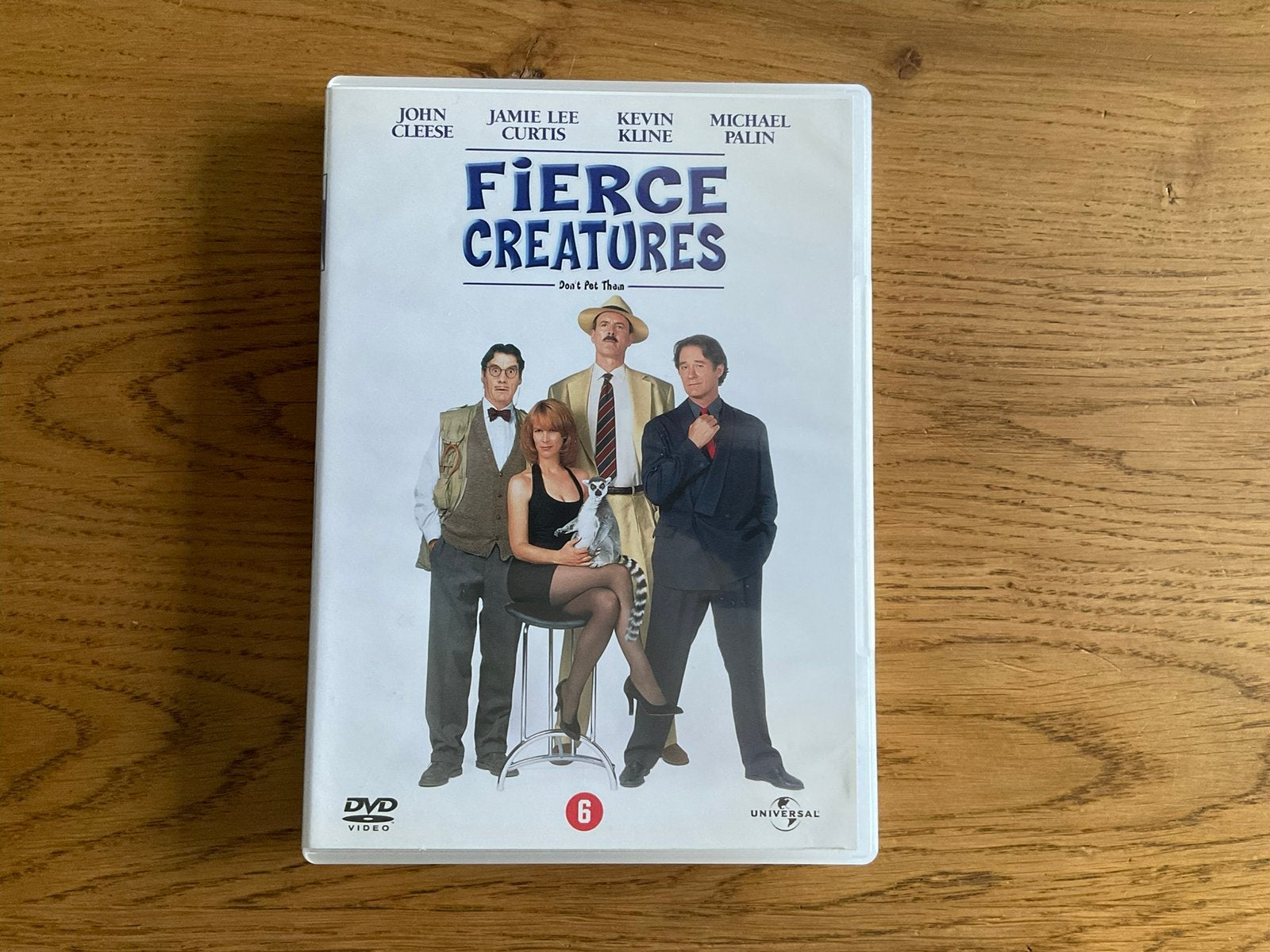 FIERCE CREATURES, John Cleese, Jamie L Curtis, Kevin Kline., Ophalen of Verzenden, Zo goed als nieuw