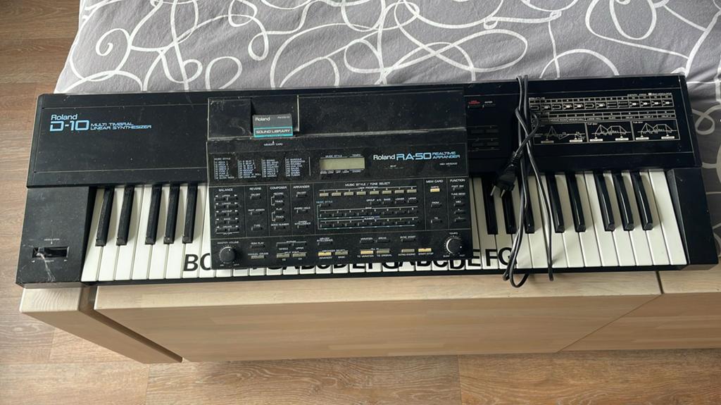 Roland D-10 Multi Timbral Linear Synthesizer met RA-50, Ophalen, Roland, Met midi-aansluiting, 61 toetsen